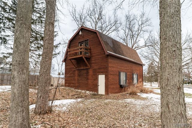 9244 Robbins Road, Leroy, NY 14482