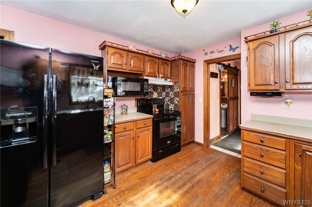 9244 Robbins Road, Leroy, NY 14482