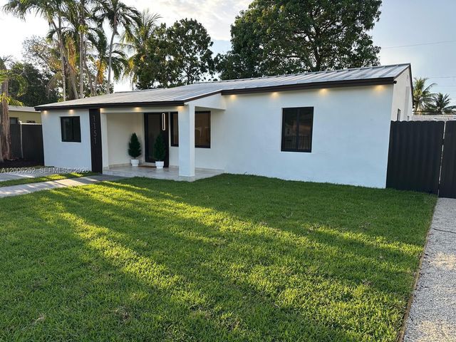 1151 NW 112th St, Miami, FL 33168