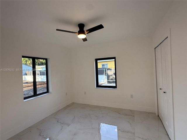 1151 NW 112th St, Miami, FL 33168