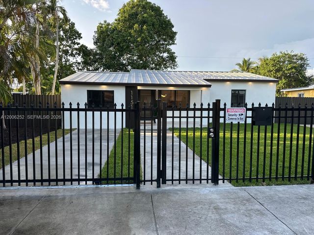 1151 NW 112th St, Miami, FL 33168