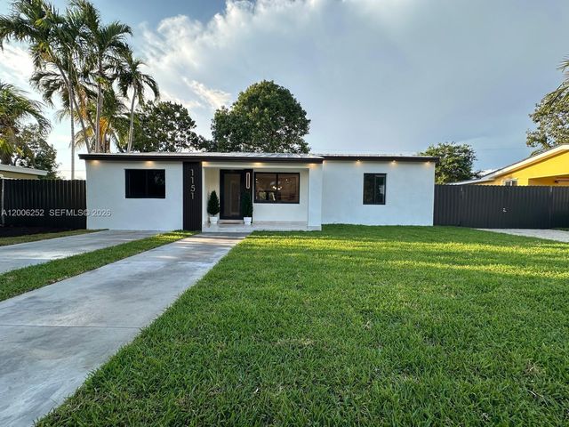 1151 NW 112th St, Miami, FL 33168