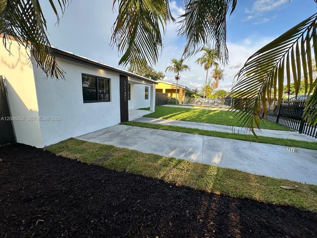 1151 NW 112th St, Miami, FL 33168
