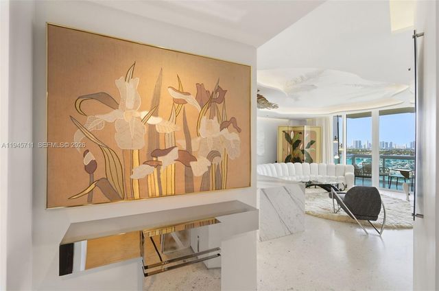 1000 S Pointe Dr 1606, Miami Beach, FL 33139