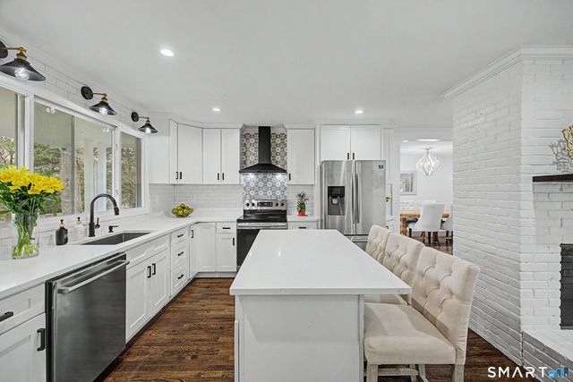 30 Archer Lane, Stamford, CT 06905