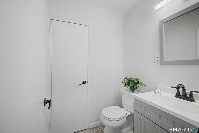 30 Archer Lane, Stamford, CT 06905