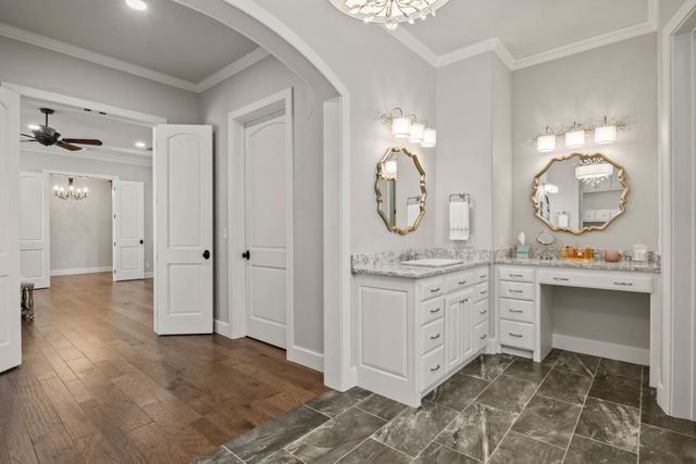 602 Greenhill Park Avenue, Mt Pleasant, TX 75455