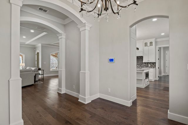 602 Greenhill Park Avenue, Mt Pleasant, TX 75455