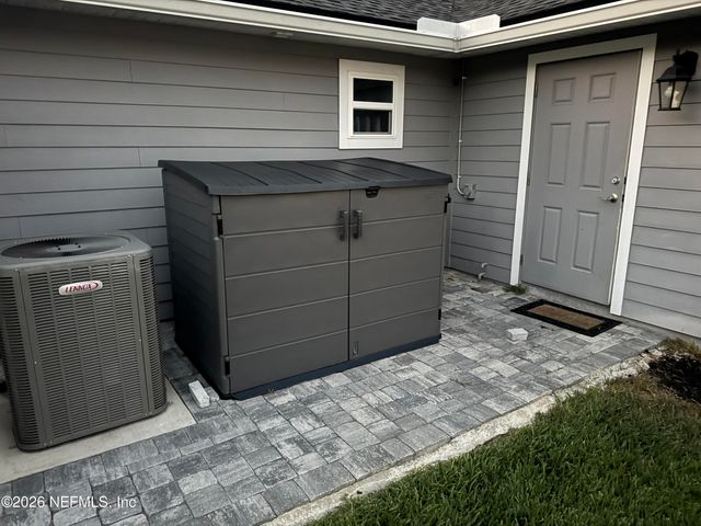 4354 CHERRY LAKE Lane, Middleburg, FL 32068