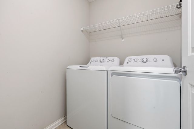 1145 Appian Crossing Way 102, Lexington, KY 40517