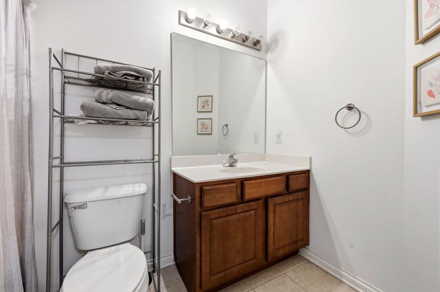1145 Appian Crossing Way 102, Lexington, KY 40517
