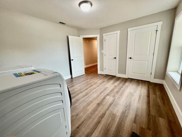 16 N 1St Street, Defuniak Springs, FL 32433