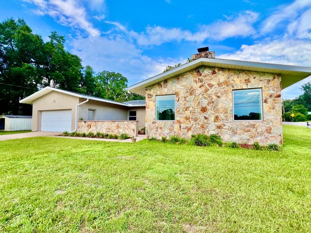 16 N 1St Street, Defuniak Springs, FL 32433