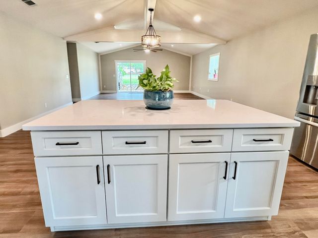 16 N 1St Street, Defuniak Springs, FL 32433