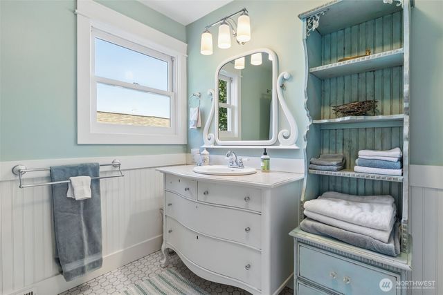 1923 Water Street SW, Olympia, WA 98501