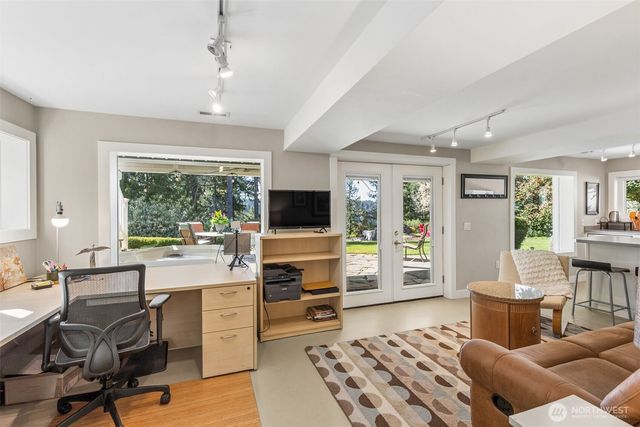 1923 Water Street SW, Olympia, WA 98501