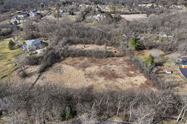 599 N Plum Tree Road, Barrington Hills, IL 60010