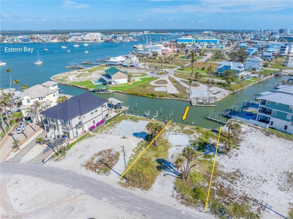 587 Carlos Circle, FORT MYERS BEACH, FL 33931 — photo 2