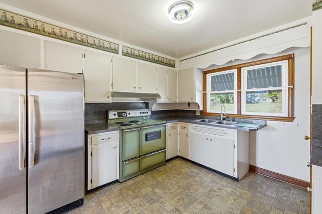 8241 NORTH VALLEY PIKE, Harrisonburg, VA 22802