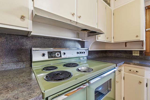 8241 NORTH VALLEY PIKE, Harrisonburg, VA 22802