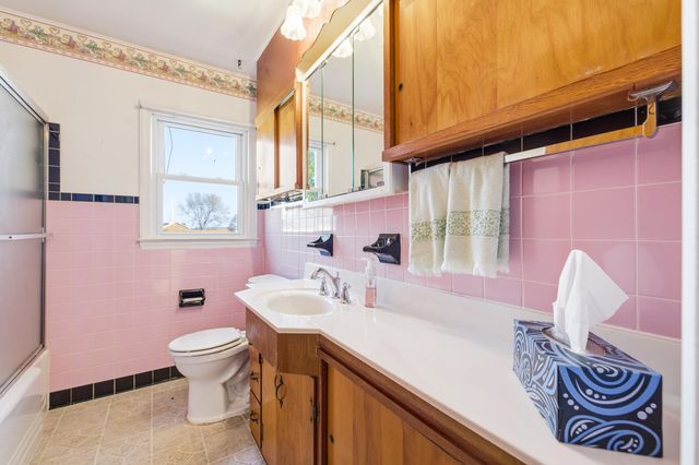 8241 NORTH VALLEY PIKE, Harrisonburg, VA 22802