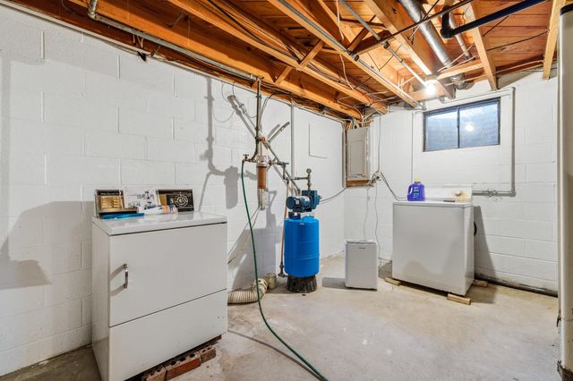 8241 NORTH VALLEY PIKE, Harrisonburg, VA 22802