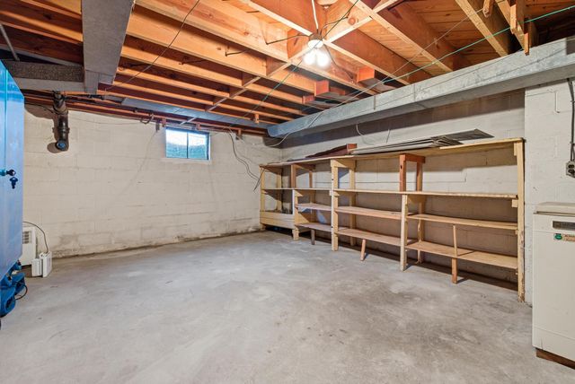 8241 NORTH VALLEY PIKE, Harrisonburg, VA 22802