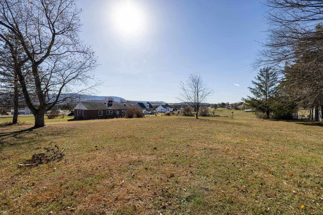 8241 NORTH VALLEY PIKE, Harrisonburg, VA 22802