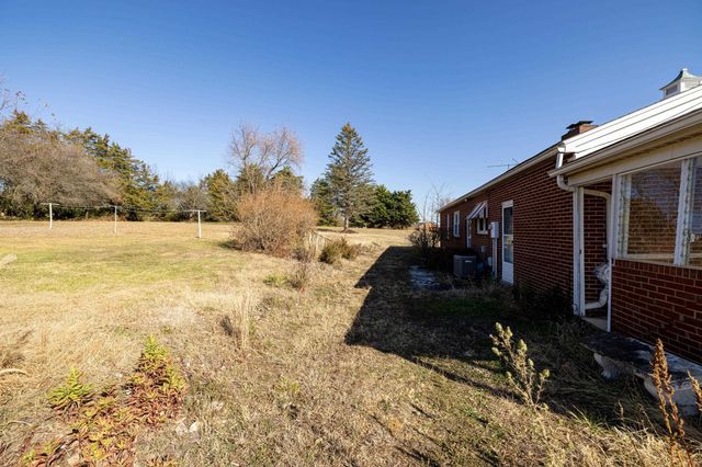 8241 NORTH VALLEY PIKE, Harrisonburg, VA 22802