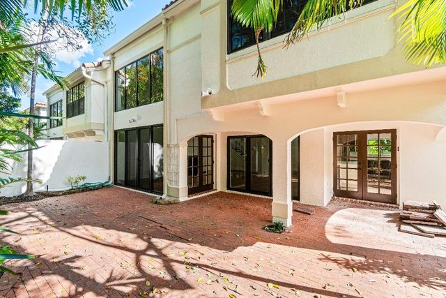 22548 Caravelle Circle 22548, Boca Raton, FL 33433