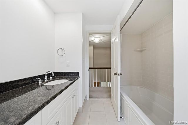 6807 Johnathon Drive, Troy, MI 48098