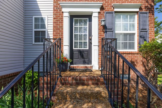 2290 Hayward Ln, Spring Hill, TN 37174