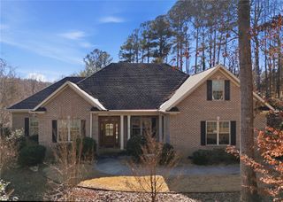 510 Heron Cove Circle, Seneca, SC 29672