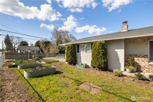 3301 S. 70th St., Tacoma, WA 98409