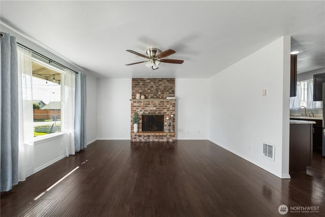 3301 S. 70th St., Tacoma, WA 98409