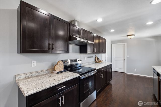 3301 S. 70th St., Tacoma, WA 98409