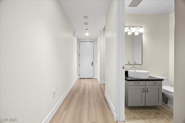 4575 Dean Martin Drive 3009, Las Vegas, NV 89103