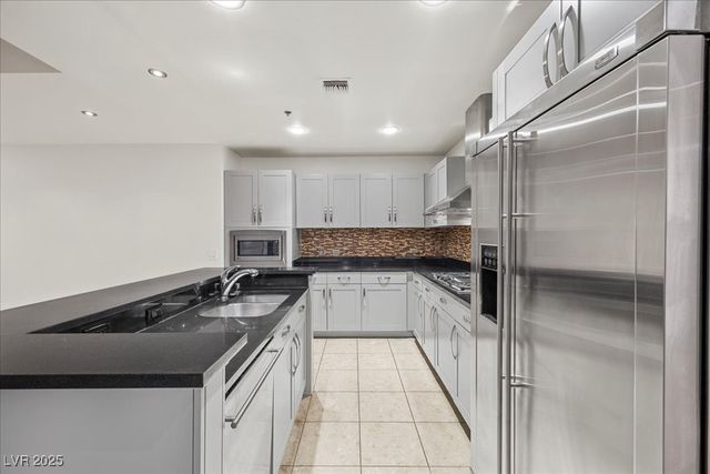 4575 Dean Martin Drive 3009, Las Vegas, NV 89103