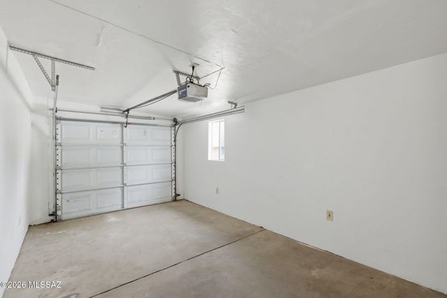 1105 E Garden Loop, Tucson, AZ 85706