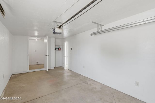 1105 E Garden Loop, Tucson, AZ 85706