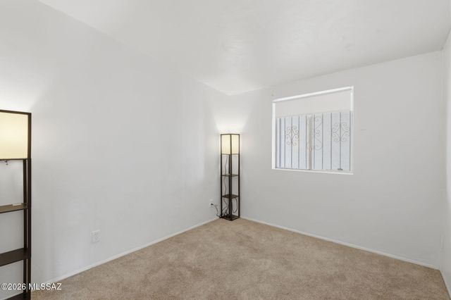 1105 E Garden Loop, Tucson, AZ 85706