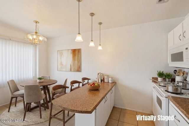 1105 E Garden Loop, Tucson, AZ 85706