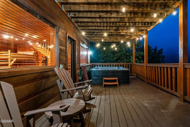 2420 Misty Shadows Drive, Sevierville, TN 37862