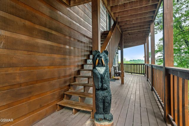 2420 Misty Shadows Drive, Sevierville, TN 37862