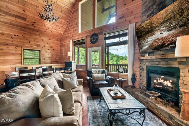 2420 Misty Shadows Drive, Sevierville, TN 37862