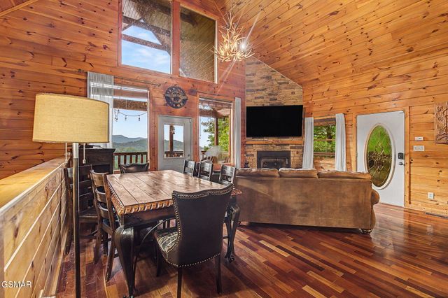 2420 Misty Shadows Drive, Sevierville, TN 37862