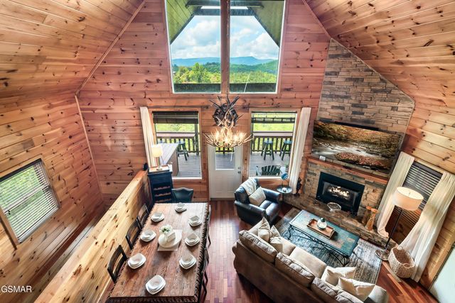 2420 Misty Shadows Drive, Sevierville, TN 37862