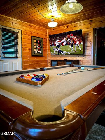 2420 Misty Shadows Drive, Sevierville, TN 37862