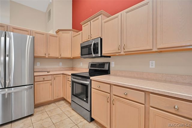 3850 W Brazilnut Road, Beverly Hills, FL 34465