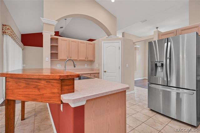 3850 W Brazilnut Road, Beverly Hills, FL 34465